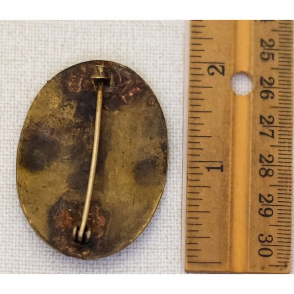 Vintage Round Oval Symbolic Letter Gold Tone Brooch - T21 - Picture 2 of 2